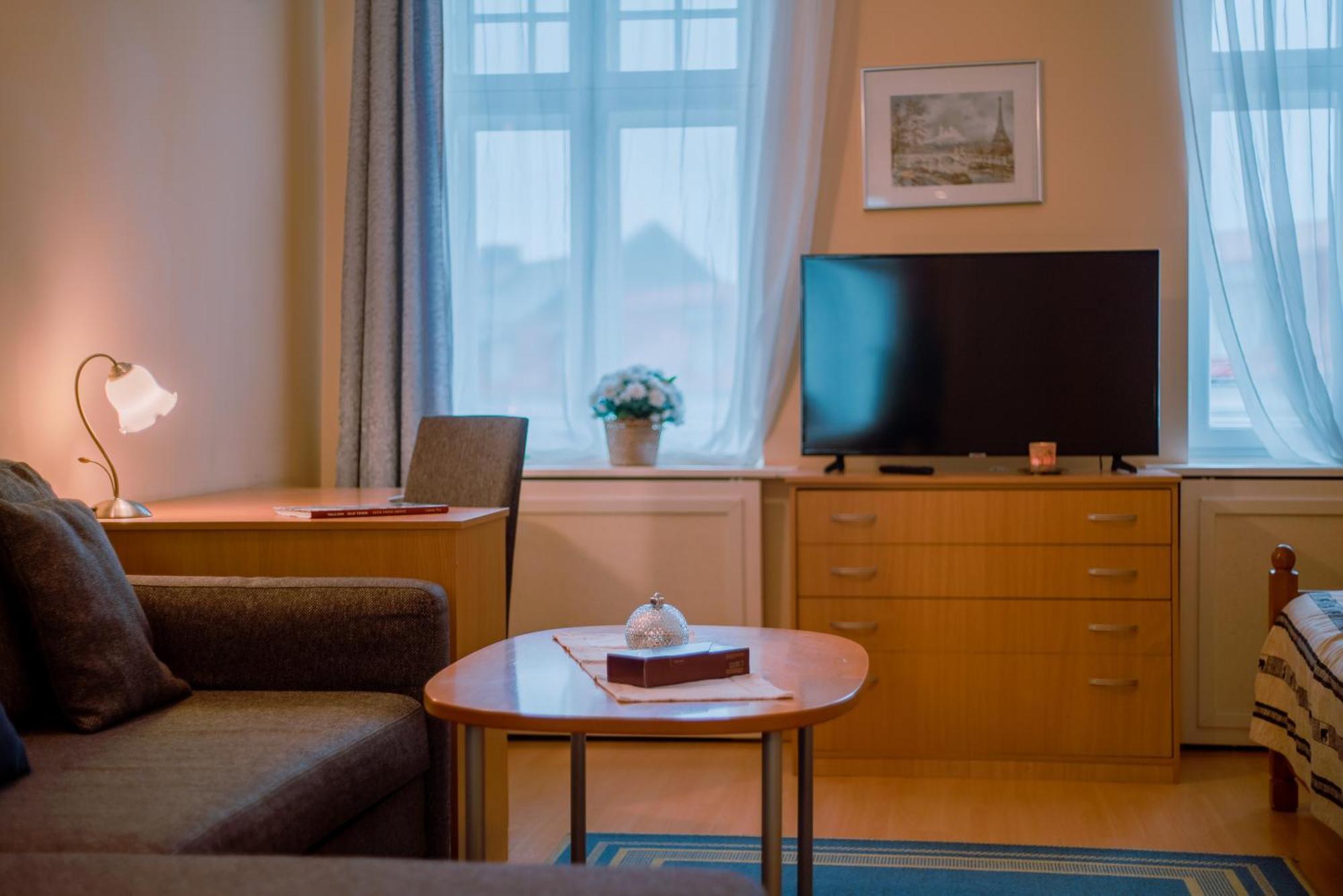 Romeo Family Apartments Tallin Exterior foto