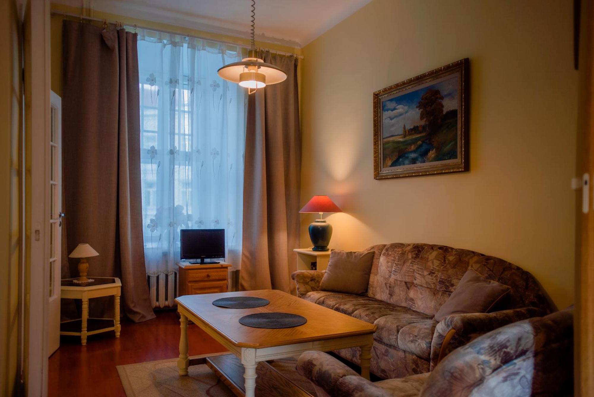 Romeo Family Apartments Tallin Exterior foto